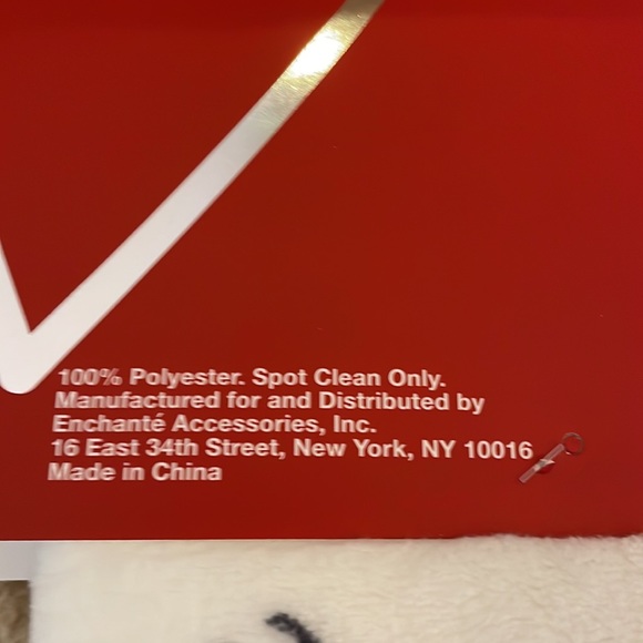 Dachshund Valentine’s Day themed plush throw.  🎉🎉🎉Host party picked item🎉🎉 - Picture 4 of 5